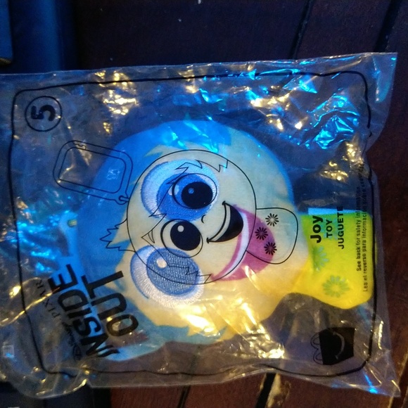 McDonalds 2020 Disney Pixar Inside Out Joy Plush Figure Clip - Picture 1 of 1